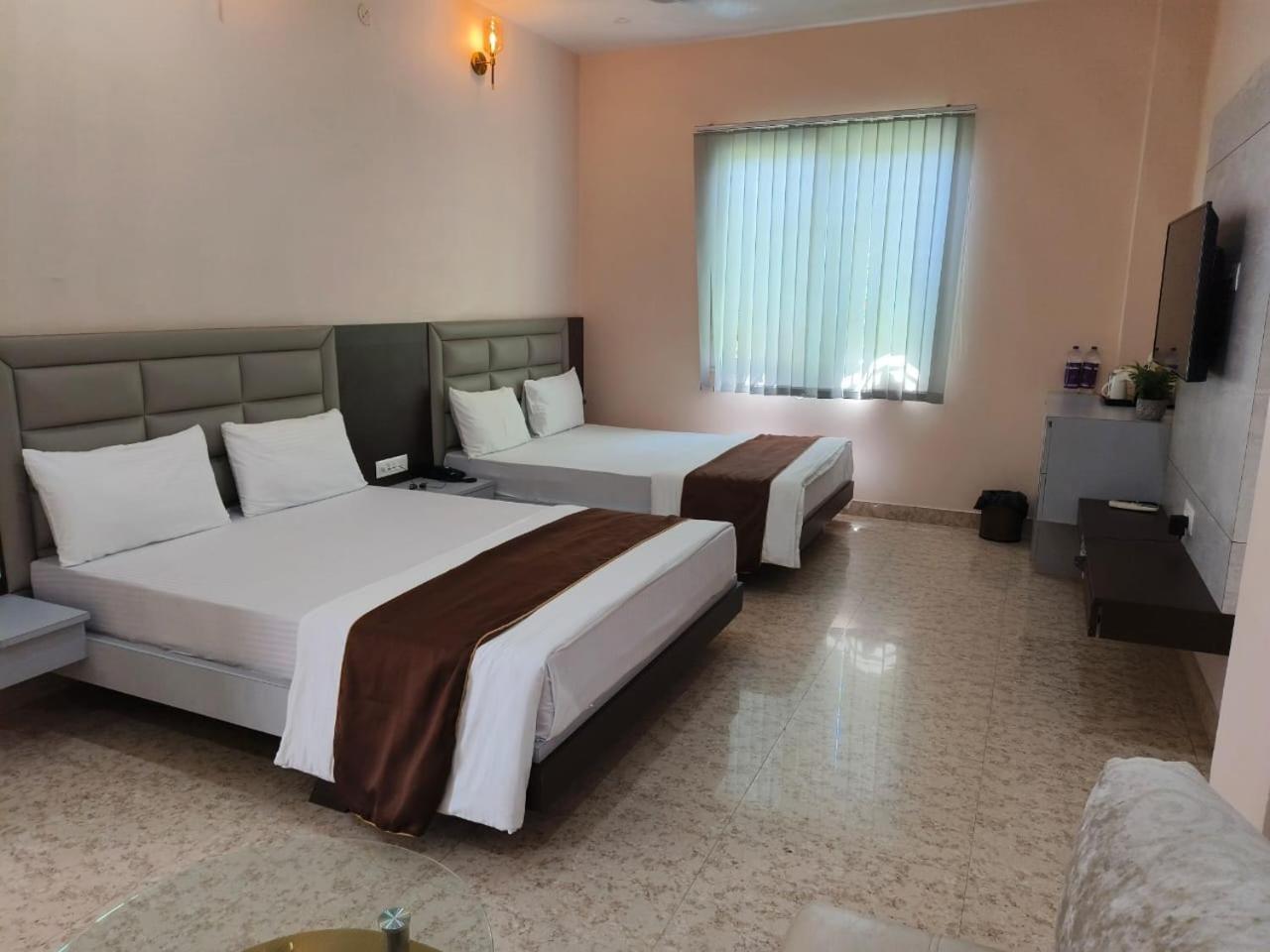Jaanki Farms & Resorts Jorhāt 외부 사진