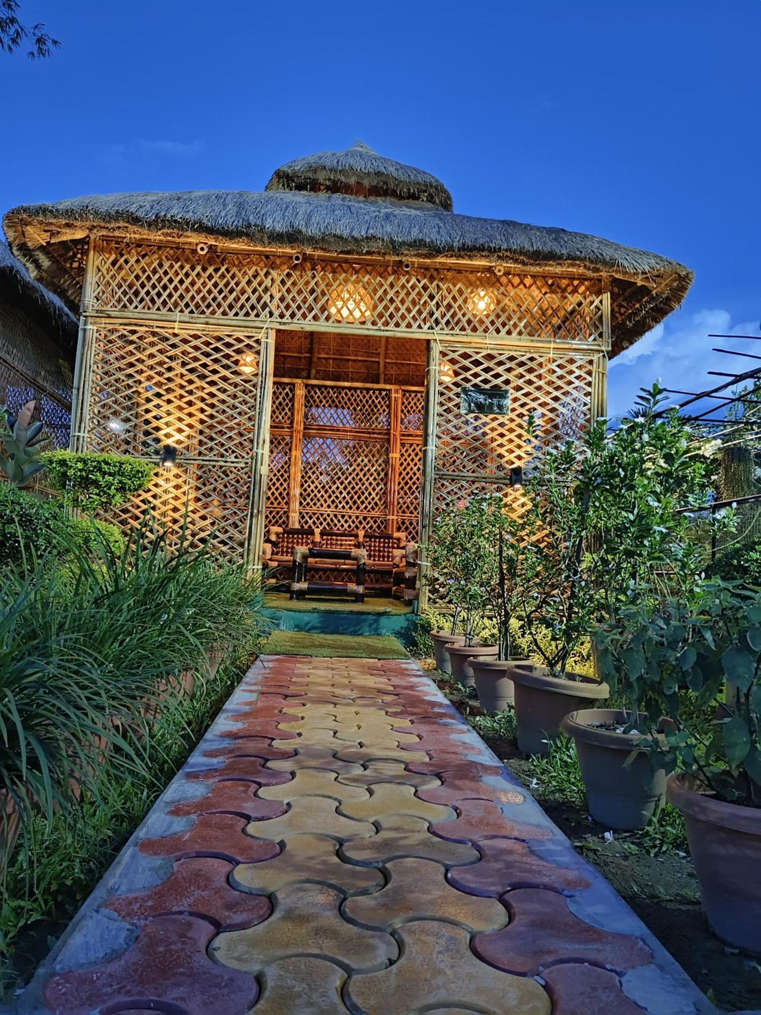 Jaanki Farms & Resorts Jorhāt 외부 사진