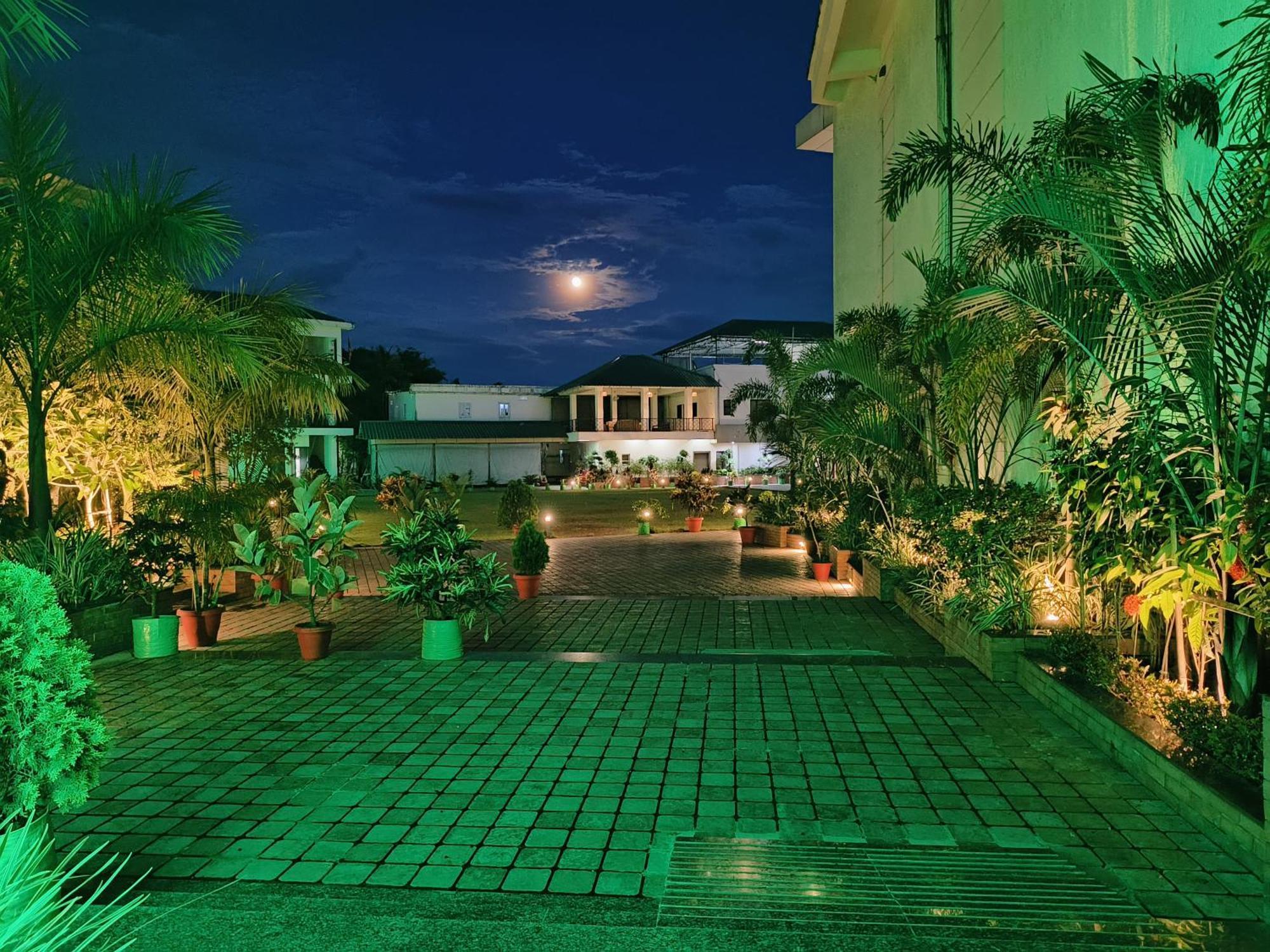 Jaanki Farms & Resorts Jorhāt 외부 사진